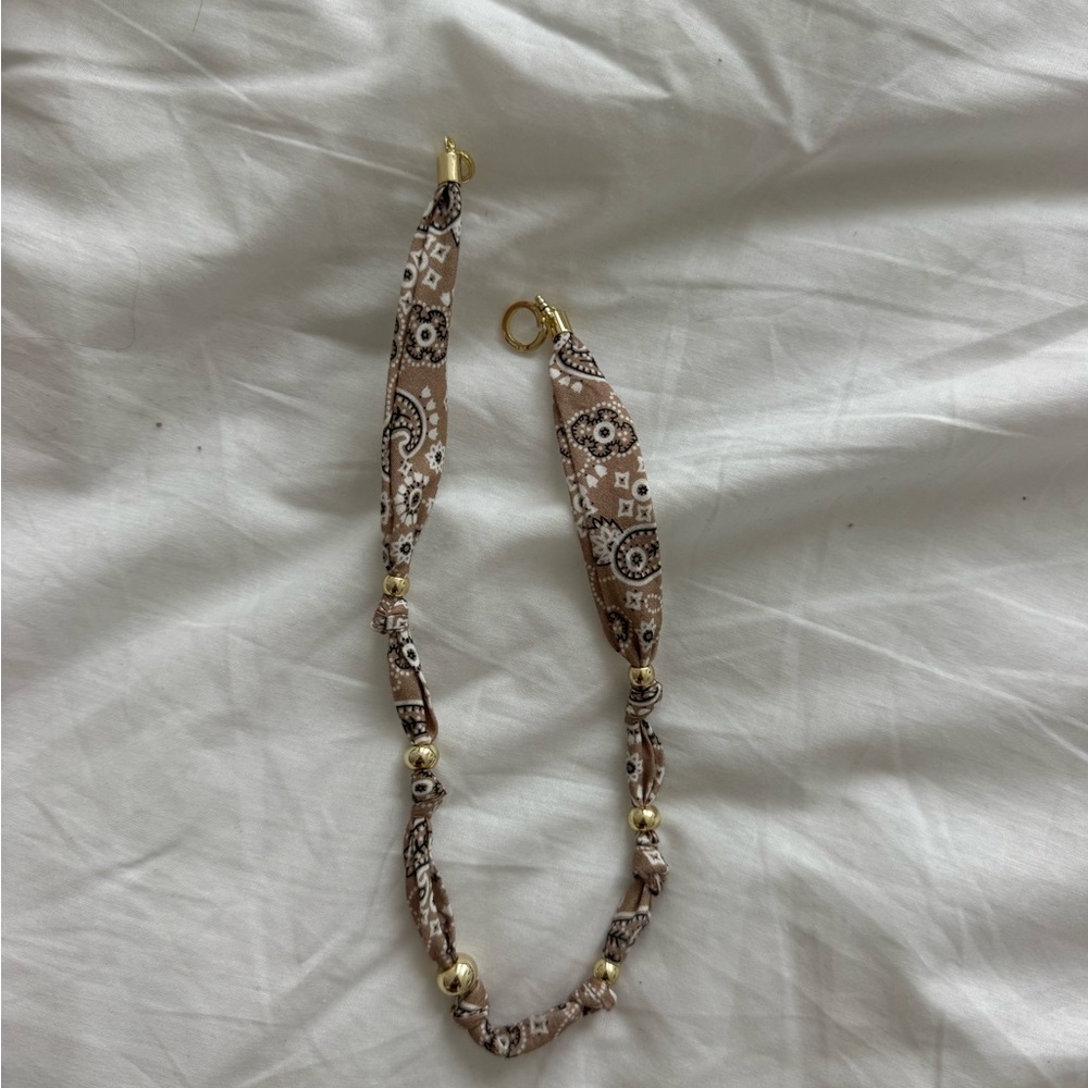 Paisley Bandana Knot Necklace - Beige and Gold - Picture 2 of 2